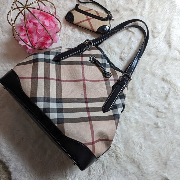 Burberry Nova Check drawstring purse tote - Picture 3 of 12
